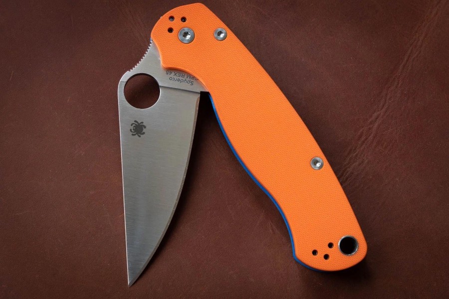 Нож Spyderco Paramilitary 2 Orange/Blue REX45, C81GPORBL2 