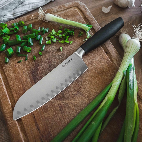 Кухонный нож-сантоку Boker Core Professional с воздушными карманами