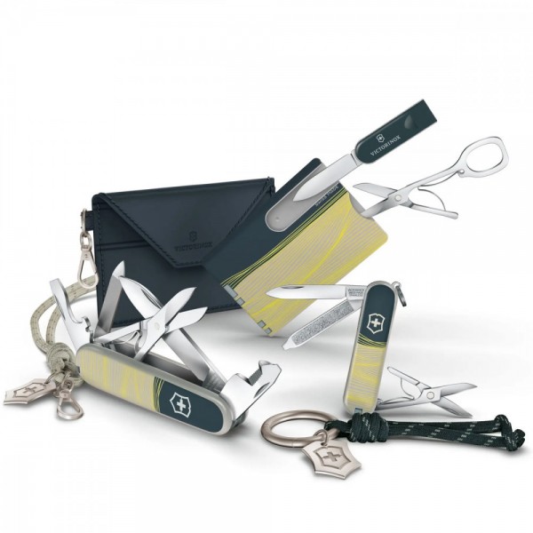 Нож Victorinox Сlassic New York Style 0.6223.E223