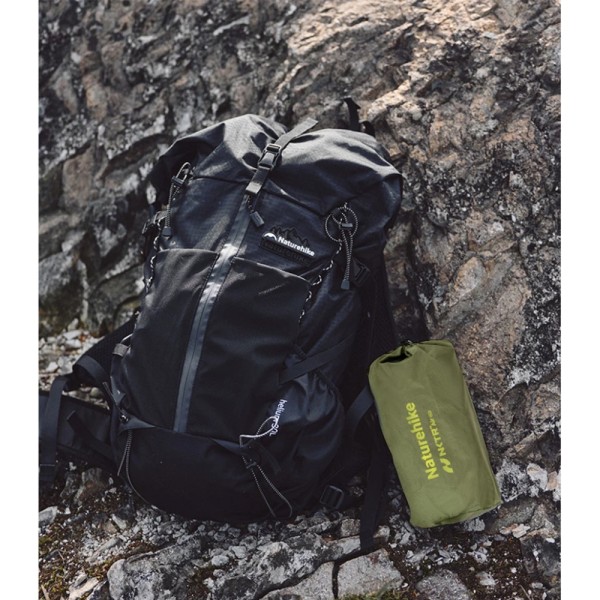Матрас надувной сверхлегкий одноместный Naturehike CNK2450WS014, прямоугольный зеленый