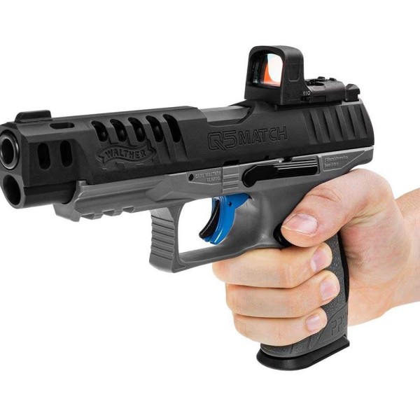 Пневматический пистолет Umarex Walther Q5 Match Combo 5" SET Blowback кал.4,5 мм