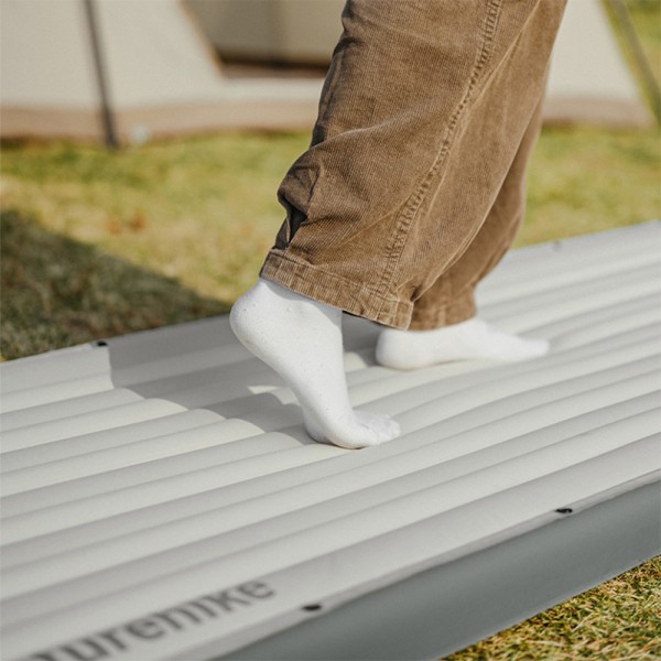 Матрас надувной одинарный Naturehike CNK2450WS035, 95 мм, со встроенной помпой, коричневый