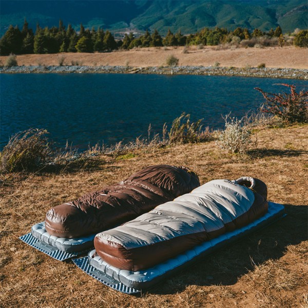 Спальный мешок Naturehike Snowbird с натуральным пухом CNK2550WS014, p-р L, темно-коричневый 400 г
