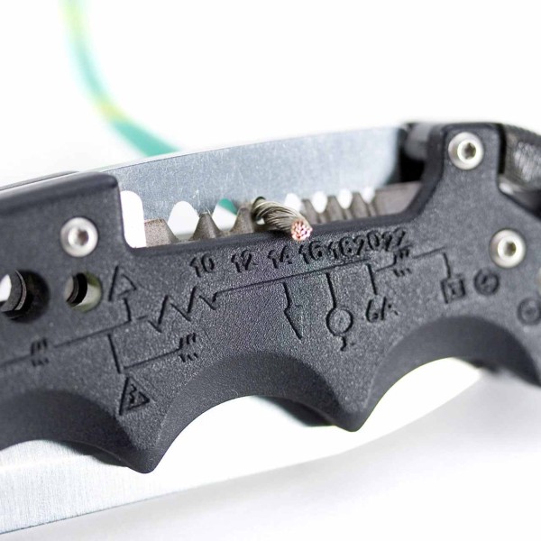Нож SOG Kilowatt