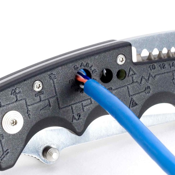 Нож SOG Kilowatt