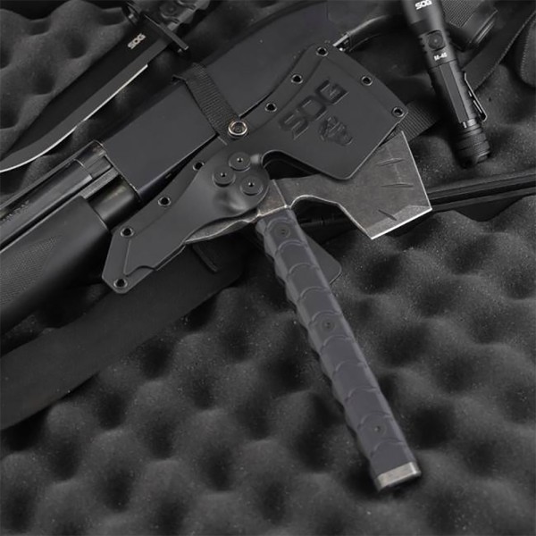 Сокира SOG Warfighter