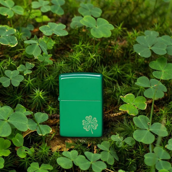 Зажигалка Zippo 46850 Lucky Clover Design