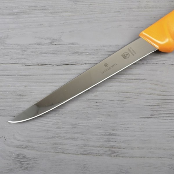 Нож обвалочный Victorinox Swibo Boning, узкий, оранжевый, 16 см, 5.8401.16
