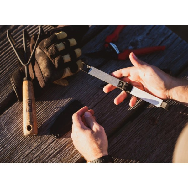 Точилка механічна кишенькова Work Sharp Folding Field Sharpener WSEDCFFS-I