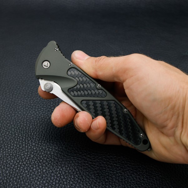 Нож Microtech Socom Elite Green, Carbon Fiber Inserts