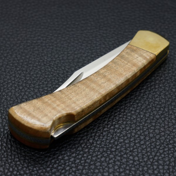 Нож Buck 110 Folding Hunter, Danny Collection, curly maple, 440C, 1 из 28 made