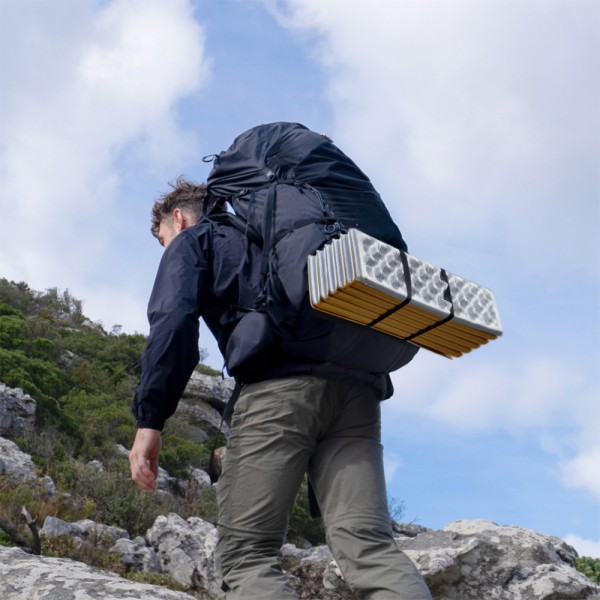 Килимок складаний IXPE Naturehike CNK2550WS030, алюмінієва плівка, 18 мм, оливково-зелений