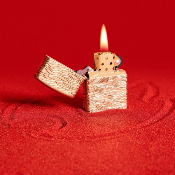 Запальничка Zippo 28496 Wavy Pattern Design 46273