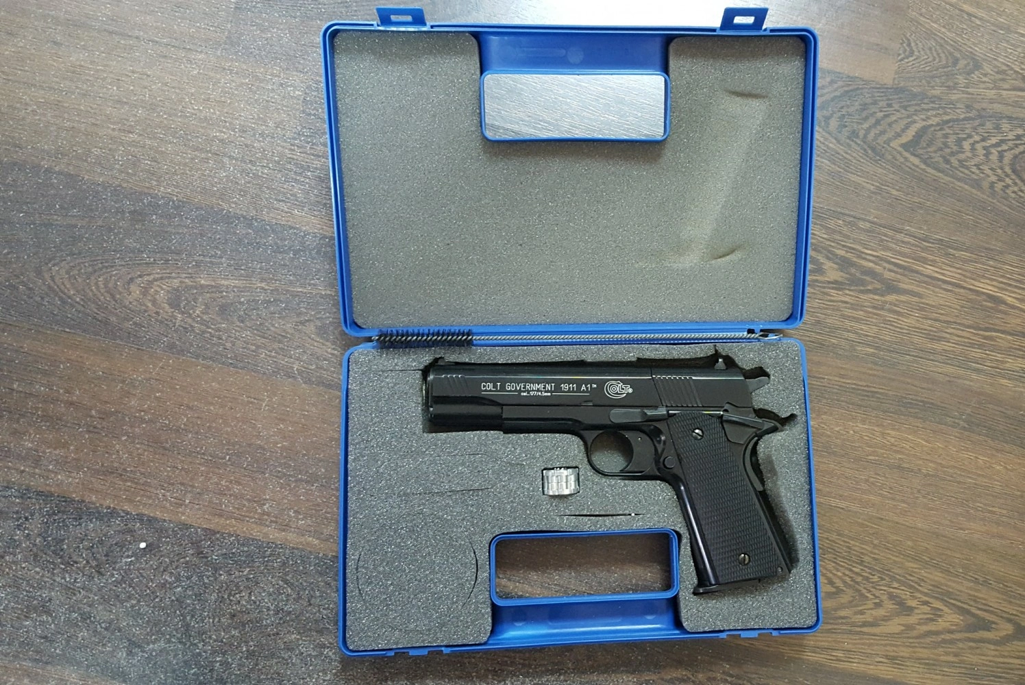 Пневматический пистолет Umarex Colt Government 1911 A1, Black