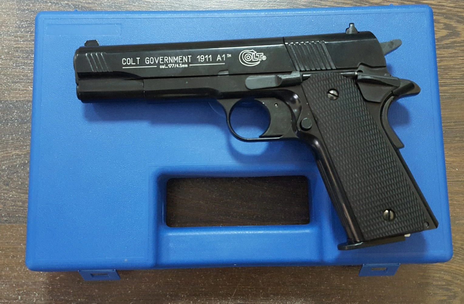 Пневматический пистолет Umarex Colt Government 1911 A1, Black