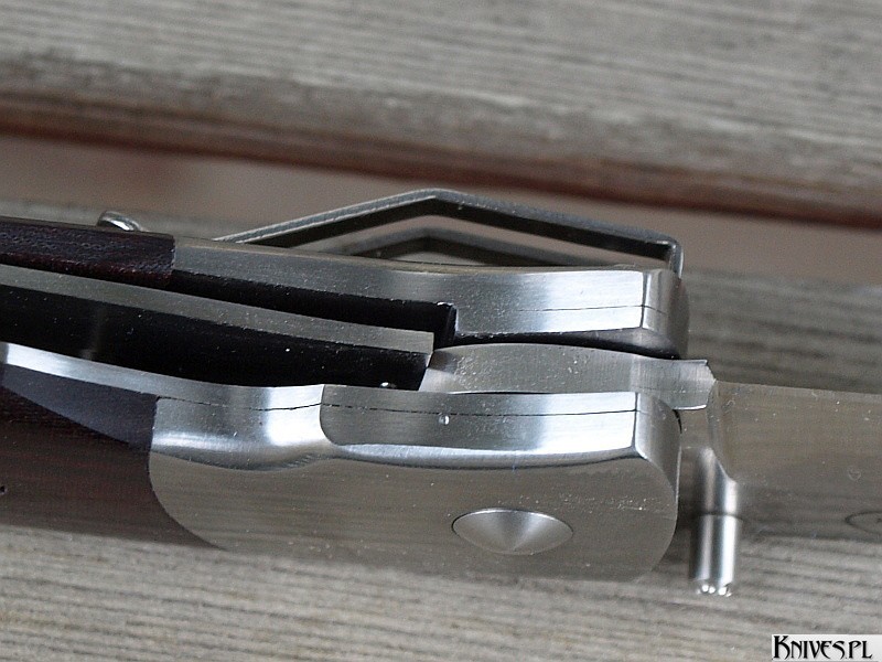 Fallkniven PXL Maroon Micarta